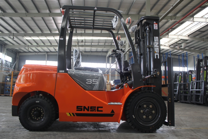 New 3T Forklift