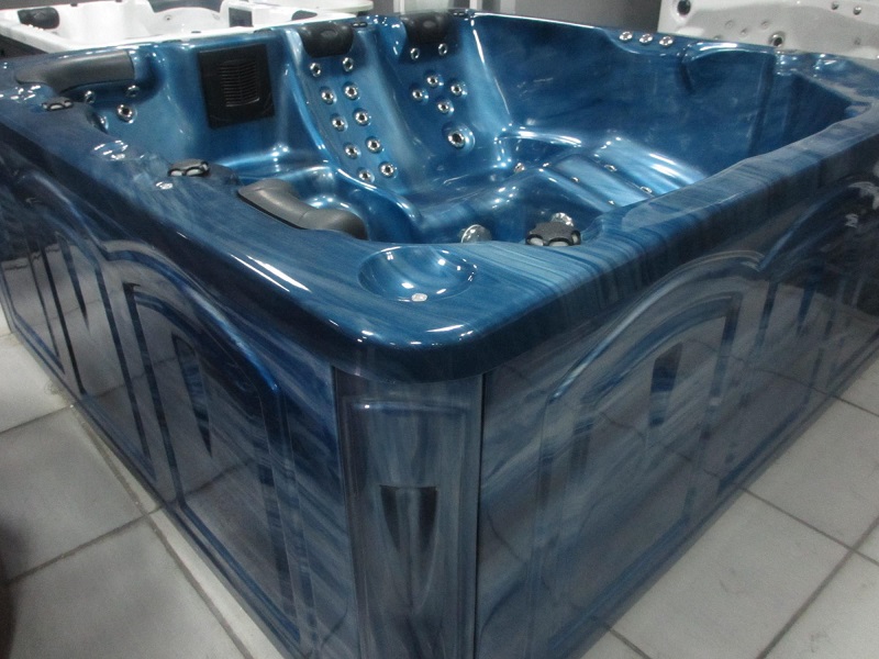 hydro outdoor spa with TV Acrylic hot tub