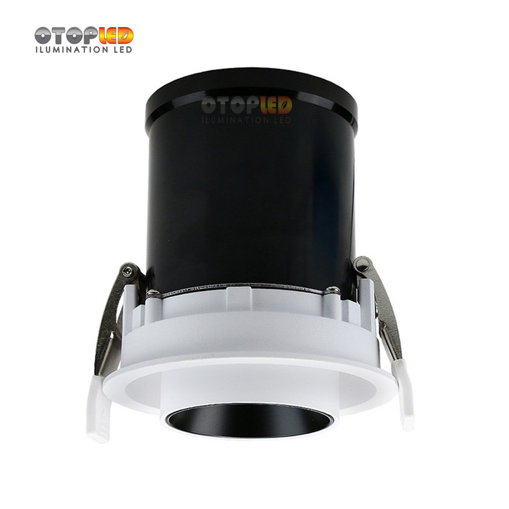 Ajustable Recessed LED Downlight