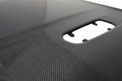 High Quality Dry Carbon Fiber Engine Hood for Aston Martin DB9 Body Kit