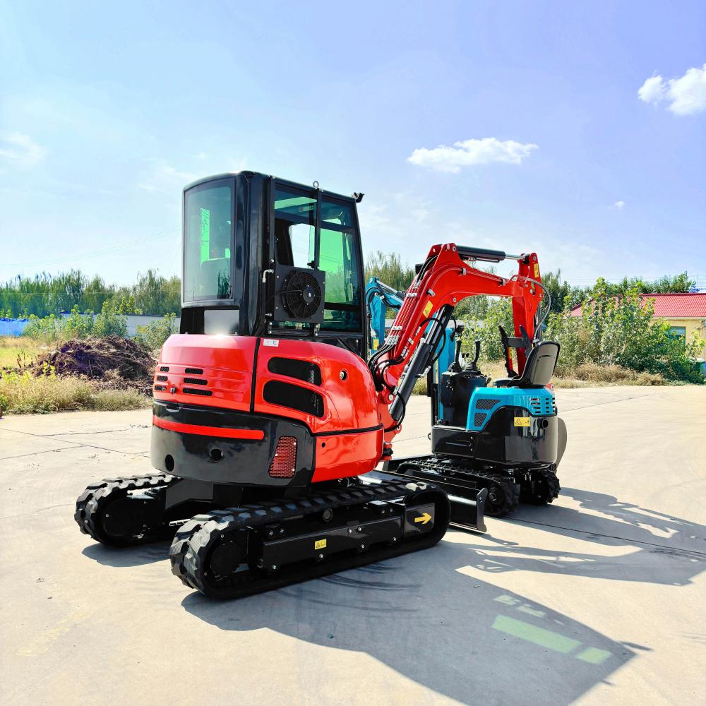 CE EPA Three Cylinder Hydraulic Small Digger Sale