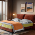 Elegantes Schlafzimmerbett-Design aus braunem Stoff