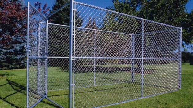 chain link fence application