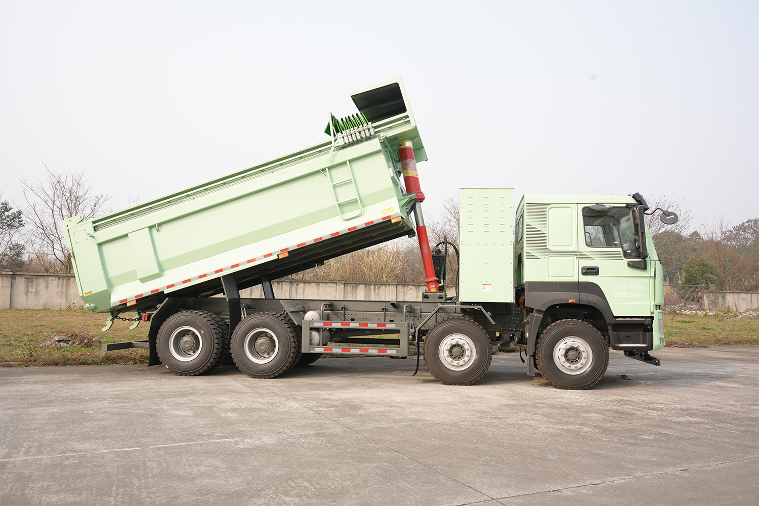 electric dumper truck