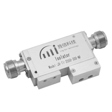 Un isolateur N-Femelle N-Mâle Connecteur