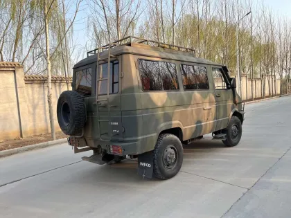 Iveco NJ2045 4x4 Off-Road Medical Vehicle