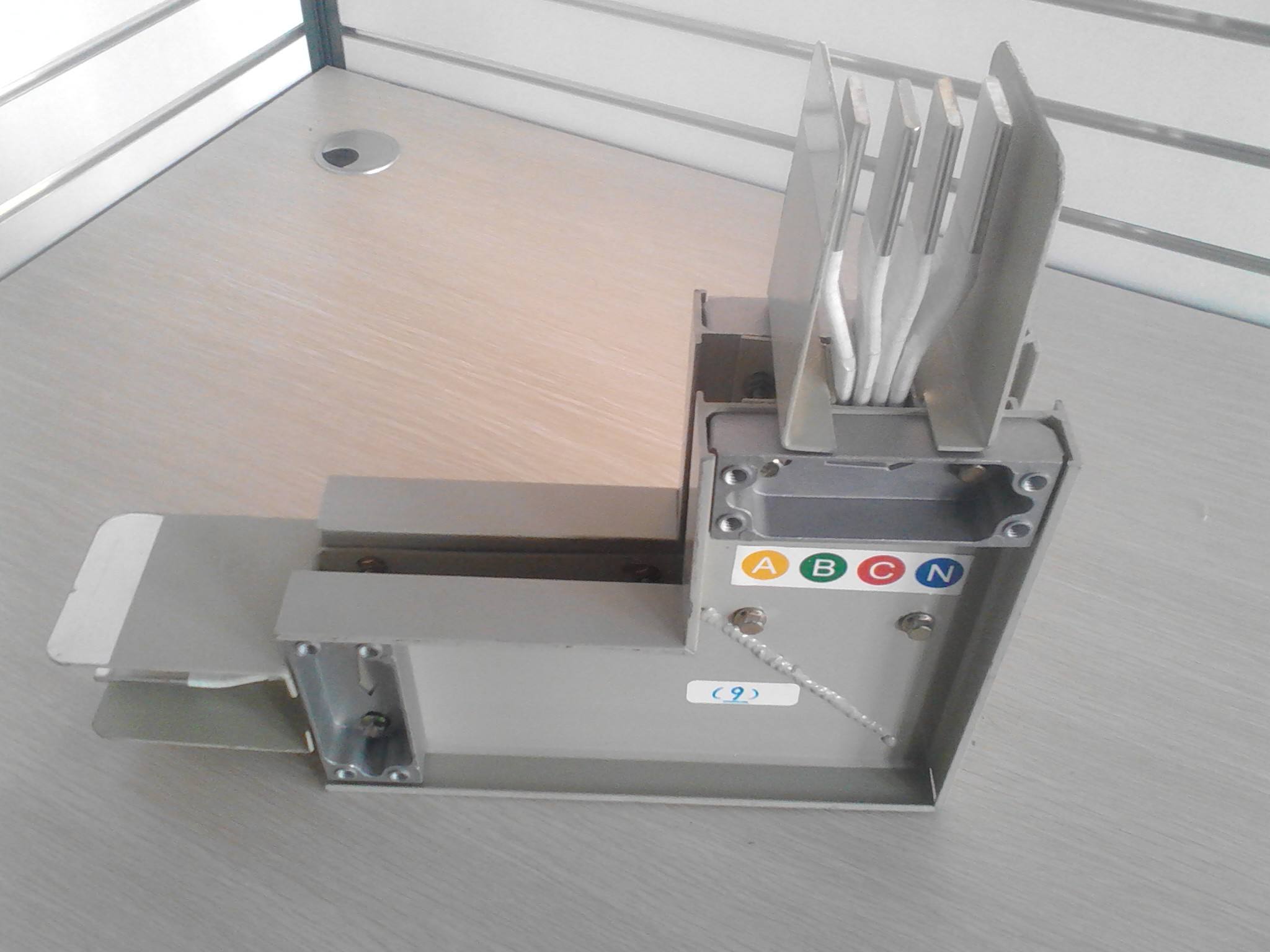 vertical busbar trunking