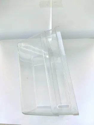 Durable injection box for corn seed germination tray