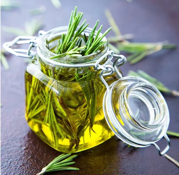 rosemary essential oil
