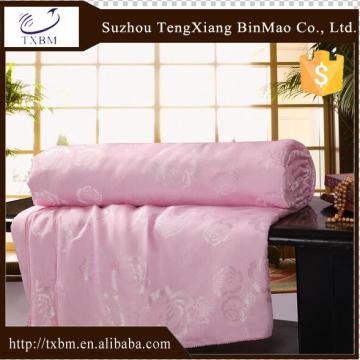 100% silk quilt with jacquard flower