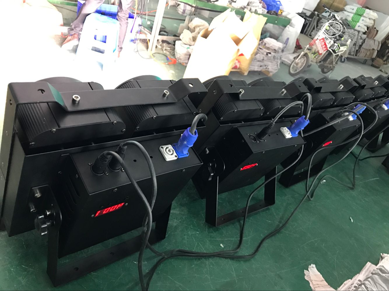 새로운 Blinder 400W COB LED Audience Light