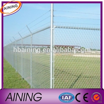 Chain link fence top barbed wire/diamond wire mesh/cheap chain link fencing