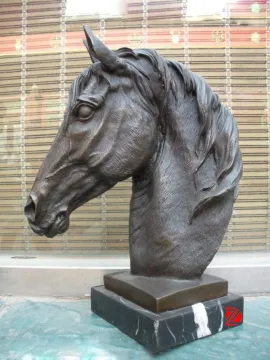 Metal garden decorative horse head statue