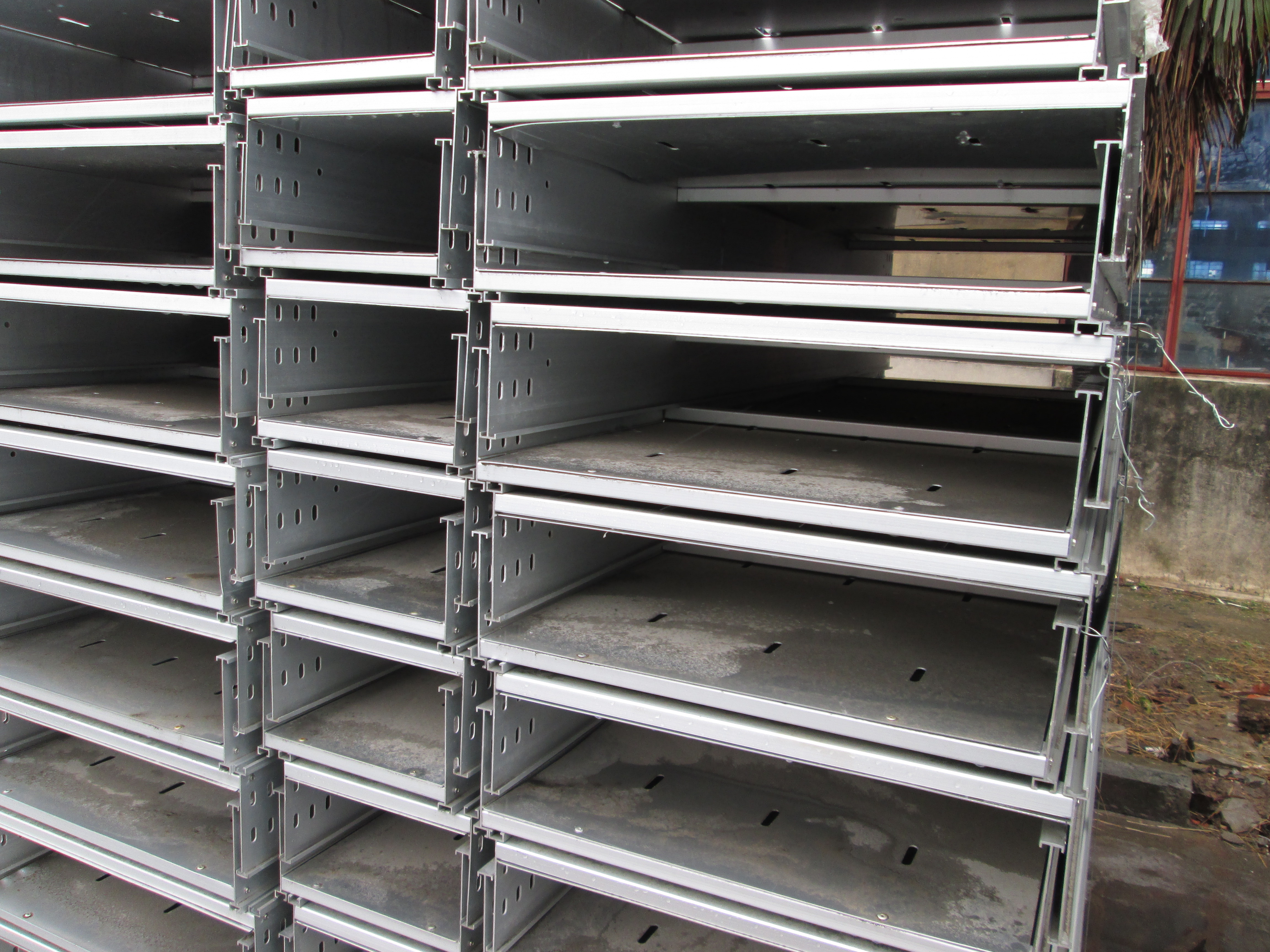 Aluminum Cable Ladder and Trays