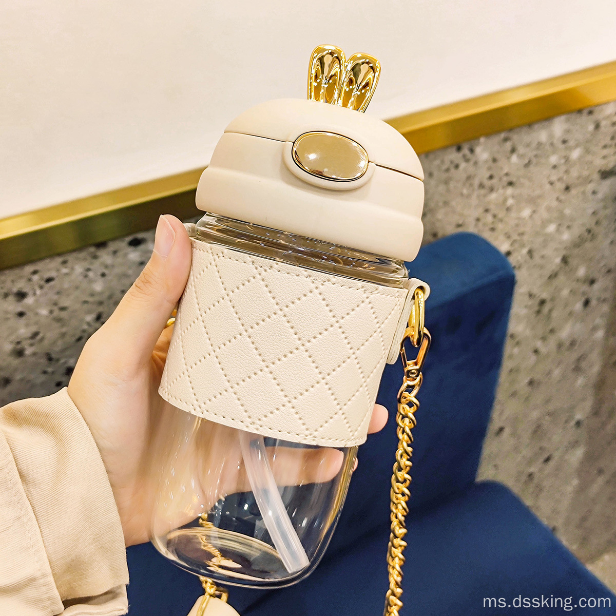 Botol Air Mudah Alih Premium Sippy Cup Cross-Body Glass Cute Water Cawan dengan Tudung dan Jerami