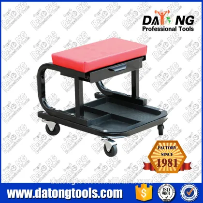 Garage Tools Repairing Rolling Car Ceat With Tool Tray