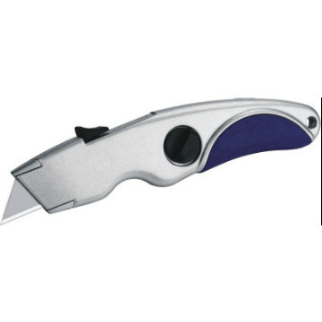 Auto retractable Utility Knife