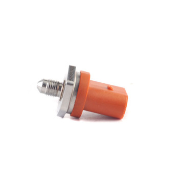 High Quality Auto Engine Parts: Fuel Pressure Sensor 0261545050