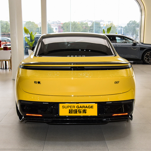 2024 Zeekr 007 Vehicul electric cu tracțiune integrală