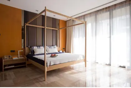 Wooden bedroom furniture Canopy Bed