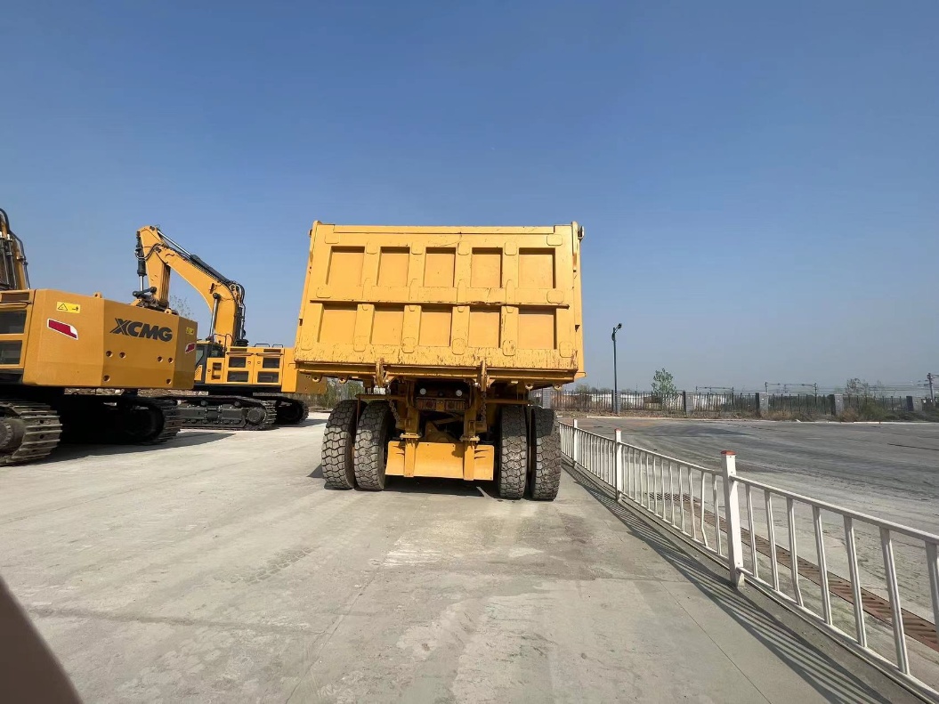 Used XCMG XDR90T Mining Truck