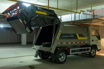 Foton Compact Garbage Truck