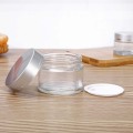 Cosméticos são engarrafados separadamente