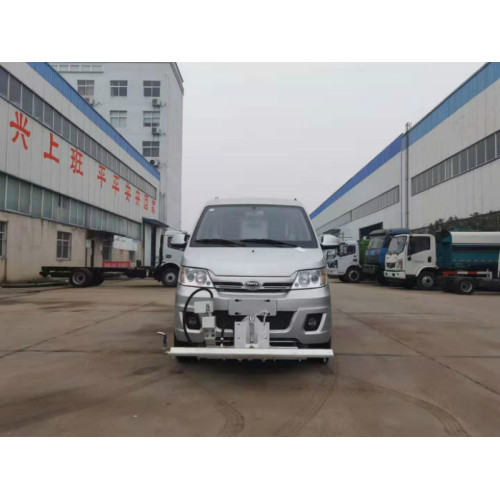 High-pressure cleaning truck for urban sidewalks