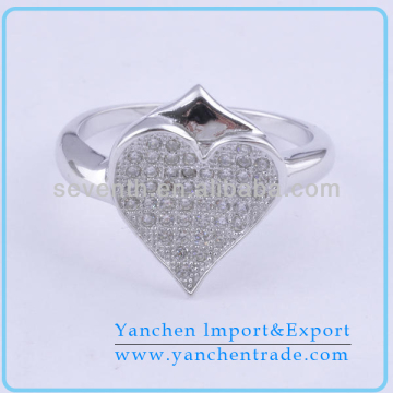 Classic Design Heart Shape Love Gift Micro Gift Paved Wedding Ring