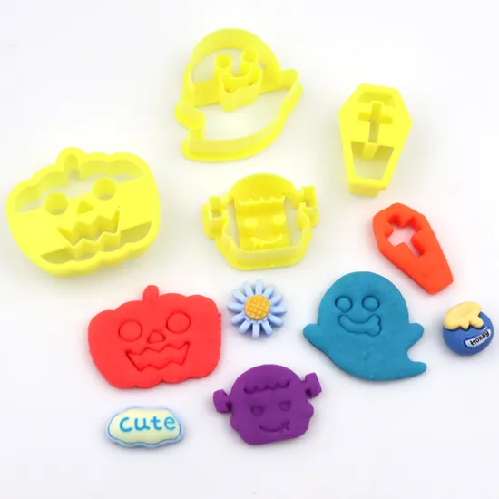 XGS-016 Plastic Hallows Shaped Biscuit Cookie Mould - 4 Pieces per Set