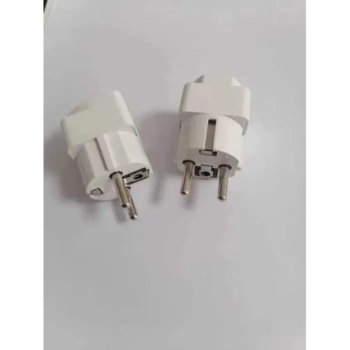 Adaptor Daya Pembumian Universal 16A 250V