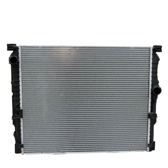 Aluminum radiator for BMW 5 Series G30 S40ix OEM 17118650745 auto radiator