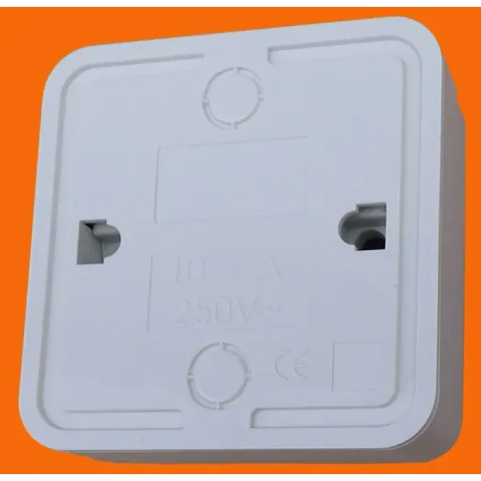 Soket Eropa Pemasangan Permukaan dengan Sakelar Std Jerman