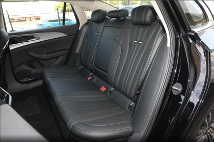 Brand New Hongqi H5 Hybrid Electric Vehicle: The Latest Executive Car Release