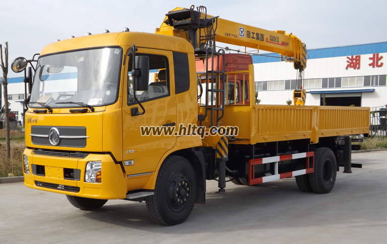 Truck mounted crane 1