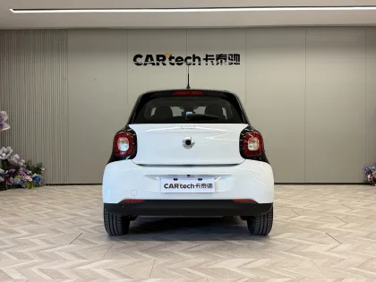 smart forfour 2018 0.9T 66kW Pioneer