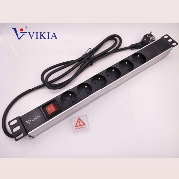 1U 6-way French-style PDU with Switch for Polish Market