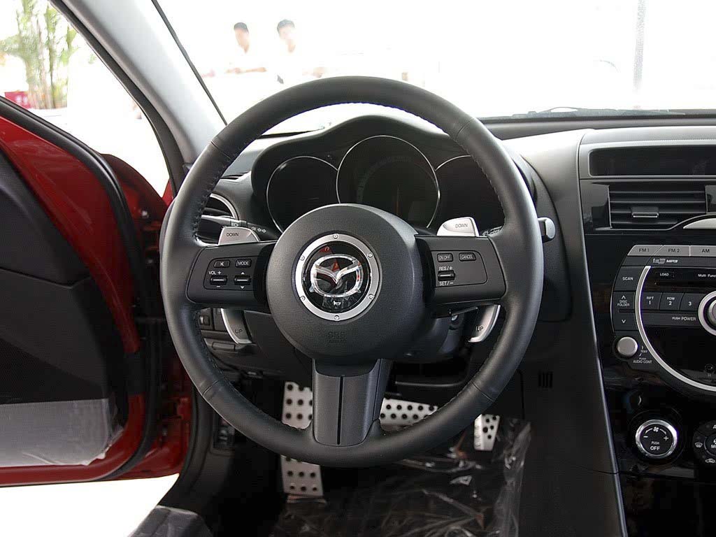 12Mazda RX-8 2008