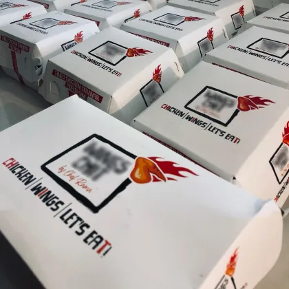 Degradable Burger and fries takeaway packaging: Customizable eco-friendly burger boxes for food