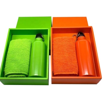 Set regalo di promozione: asciugamano per la casa con confezione regalo e bottiglia d'acqua sportiva in alluminio