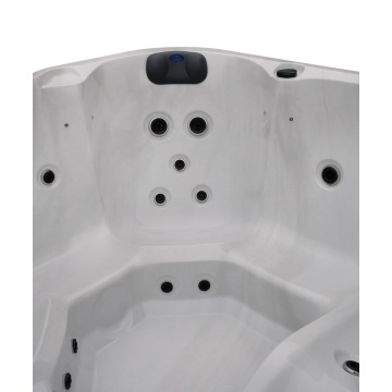 Simple modern Jacuzzi hot tub for 6 person