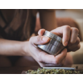 Smerigliatore di tabacco con logo personalizzato