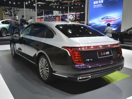 Exclusive Overview: High-Performance Petrol Sedans - The All-New Hongqi H9 from China's Luxury Car Market