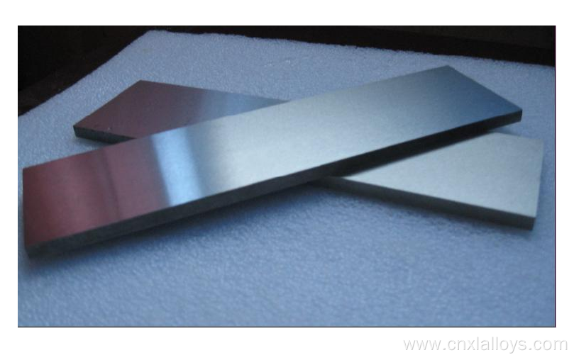 Tungsten alloy radiation shielding material