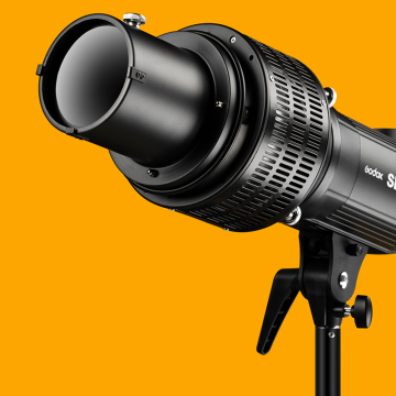 Focalize Conical Snoot: Optical Condenser for Studio Flash Special Effects