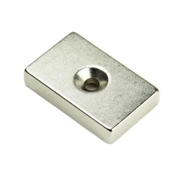 Nhà sản xuất nam châm siêu hiếm tùy chỉnh: quầy nam châm 20 mm x 3 mm
