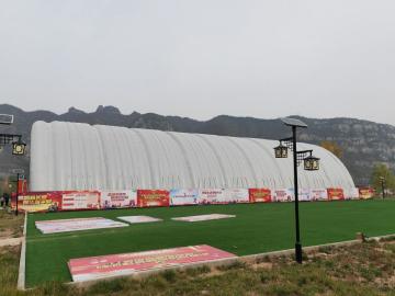 Spaziose tende gonfiabili per attività sportive all'aperto