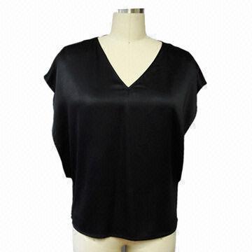 Women's blouse, batwing sleeve, V-collar, made of 100% satin