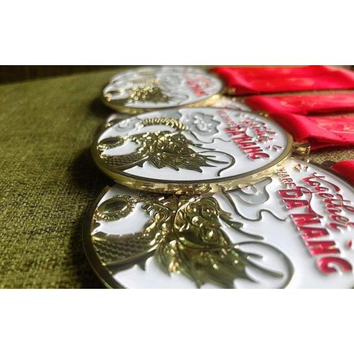 Medalhão de metal jateado de ouro brilhante Custom 2020