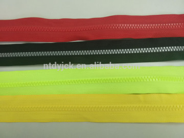 Eco-friendly open-end plastic resin zippers welcome to OEM